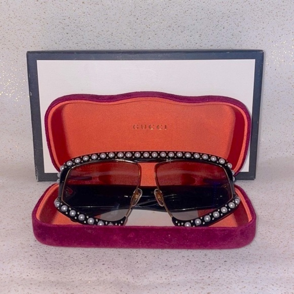 Gucci Runway LE Hollywood Forever Pearl Mask Oversized Sunglasses GG0234S Black